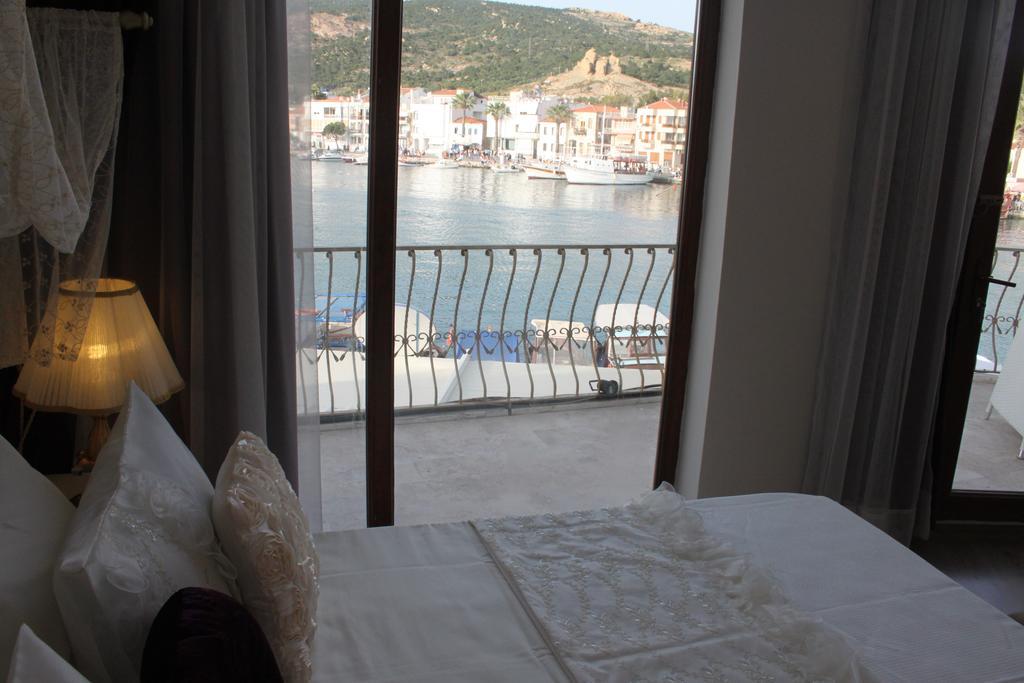 Huri & Nuri Hotel (Adults Only) Foca Exterior photo